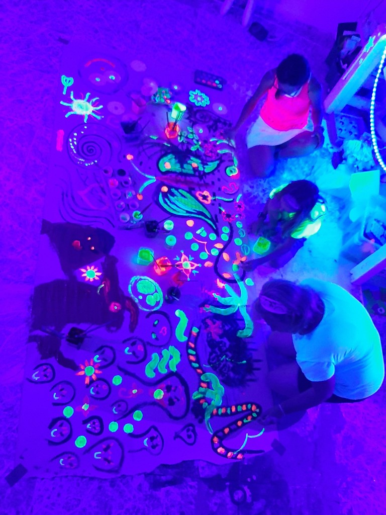 luz negra na educação e terapia com Claudine Bernardes